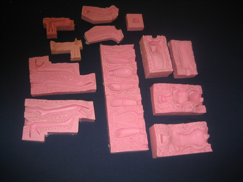 Mold's for Zakuro's parts, open.  All are two-part molds, except for the streetlight lens which only needed a one-part mold.